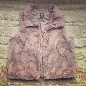 Vince Camuto faux fur/Sherpa vest